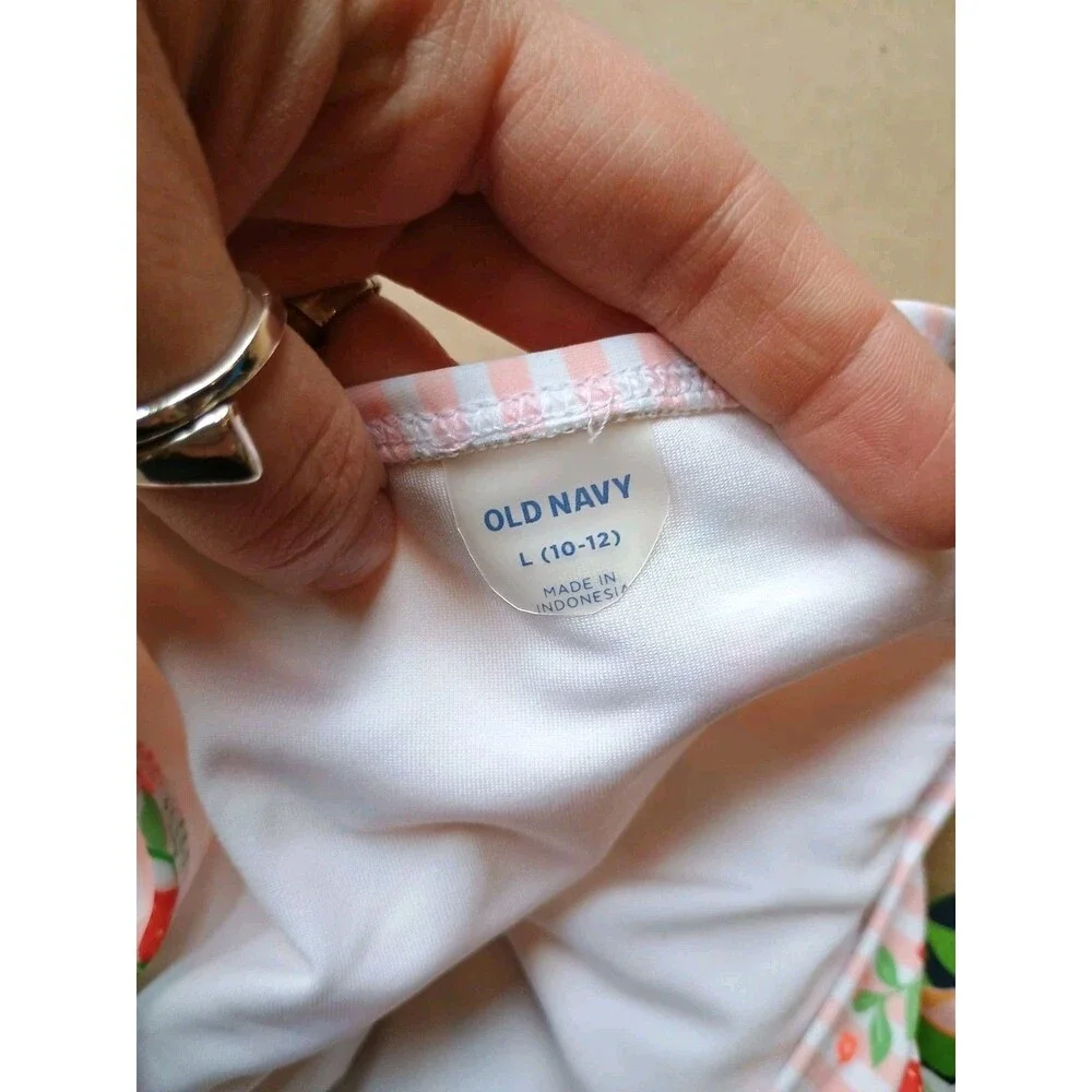 Girls 10/12 Old Navy Swim Lot Of 3 Swim Suits Bikini Rash Guard Large